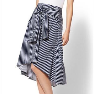 NY & Company - Striped Tie-Front Hi-Lo Skirt 💃🏻